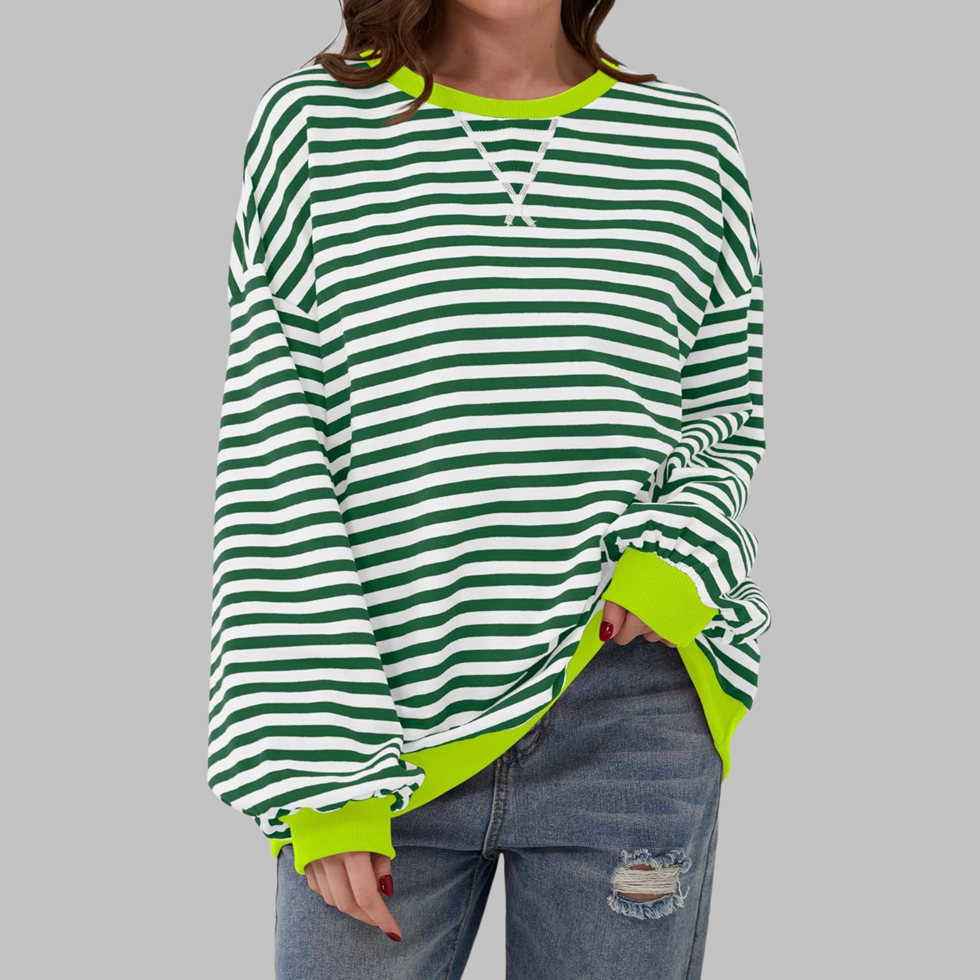 Sweter Wiesława w paski z luźnym krojem