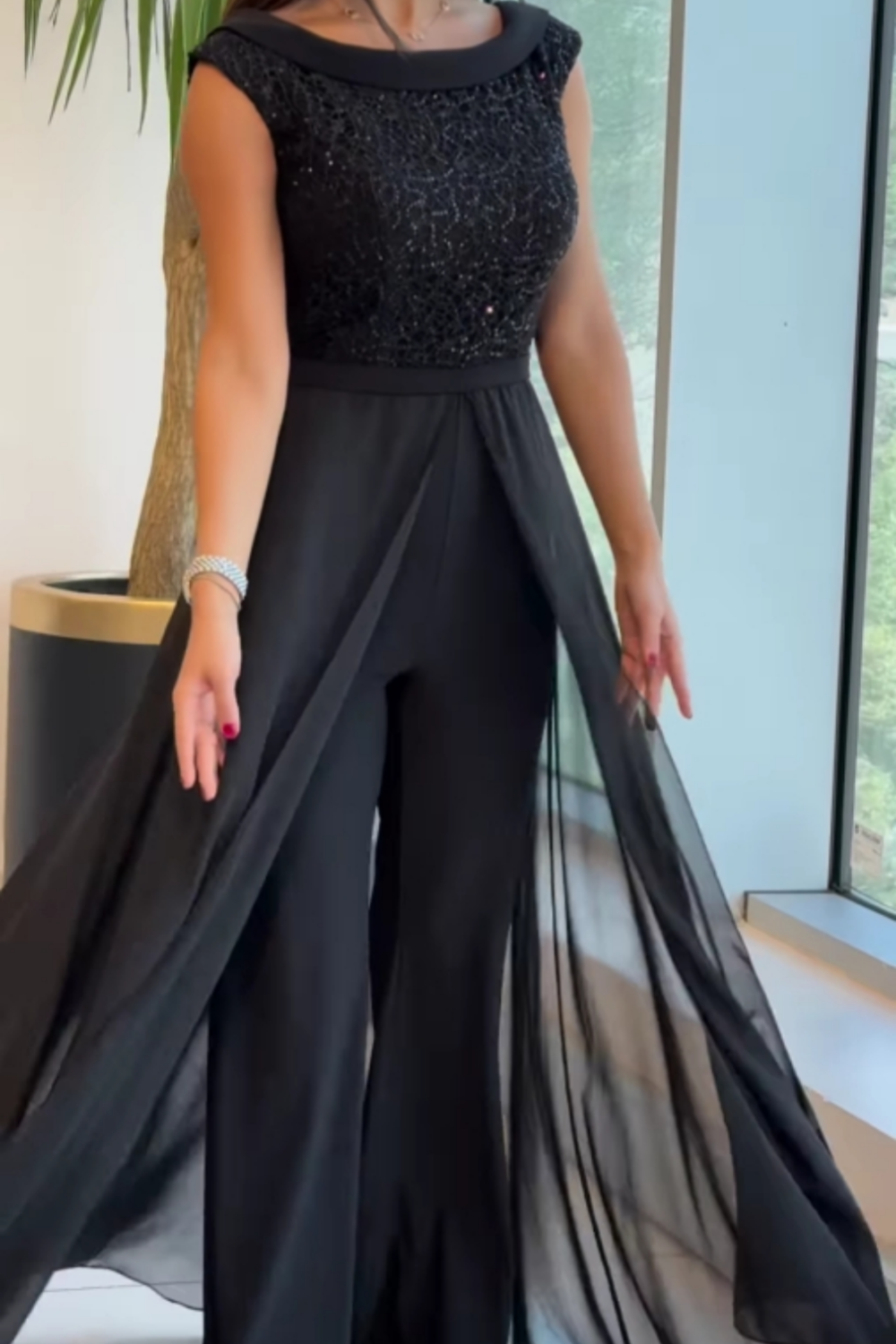 Louna™ | Stylowy kombinezon bez rękawów