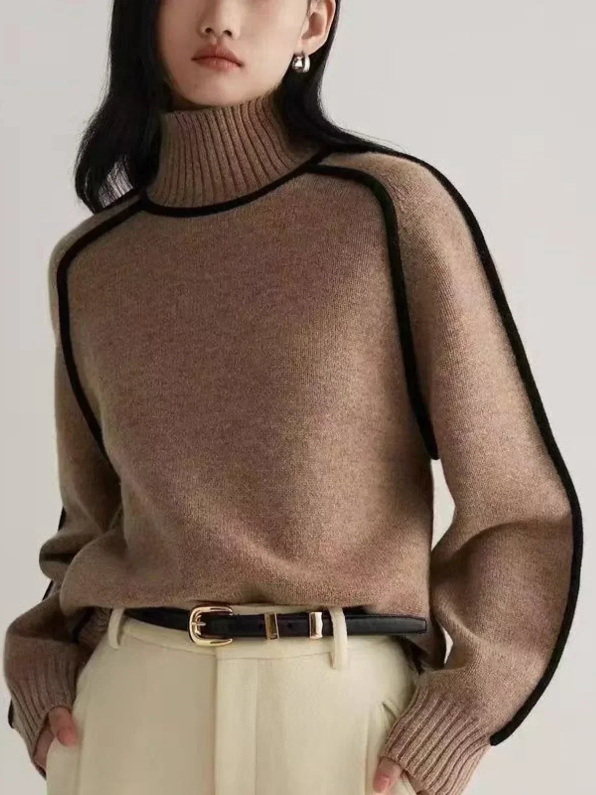 Kornelia | Elegancki sweter z golfem