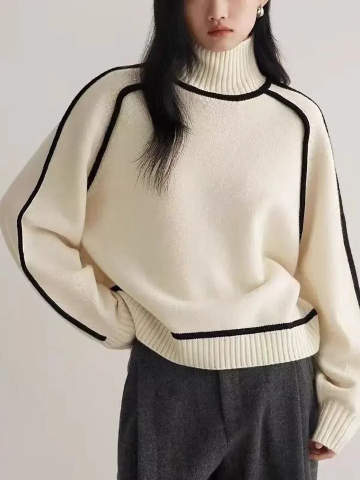 Kornelia | Elegancki sweter z golfem